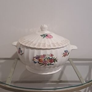 Antique Limoges-American Wales Round Covered Bowl Circa 1900.